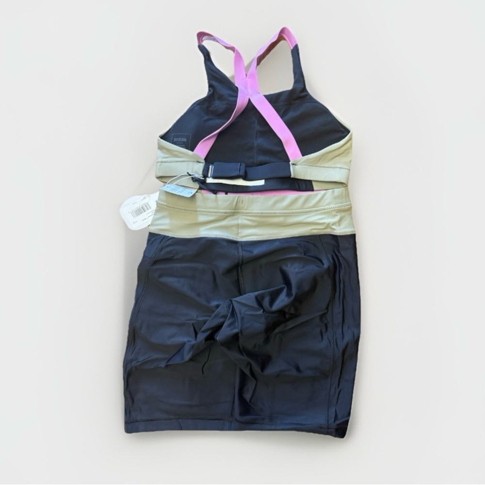 Baha Bound Swimsuit Top & 7” Shorts Size XS/S Black Colorblock NWT Athleisure - Picture 5 of 12